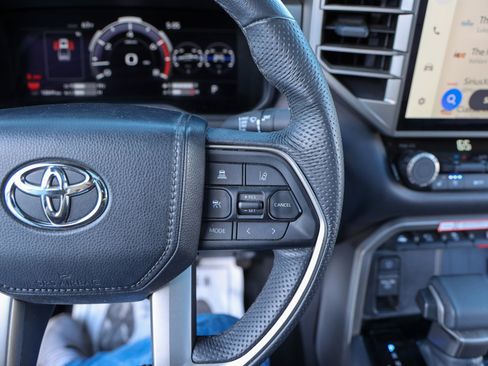 Used 2025 Toyota Tundra Limited image 21