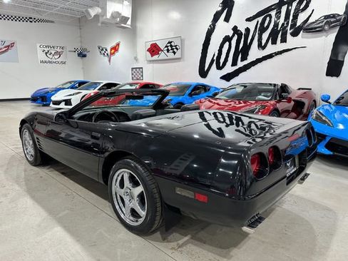 Used 1993 Chevrolet Corvette Convertible image 3