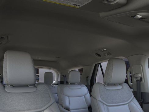 New 2026 Ford Explorer Active w/ Active Comfort Package RWD image 22