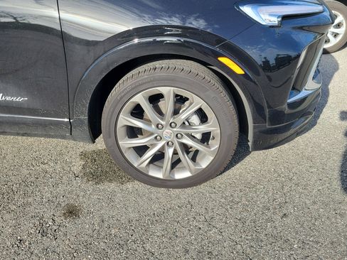 Used 2025 Buick Encore GX Avenir w/ Avenir Technology Package image 12