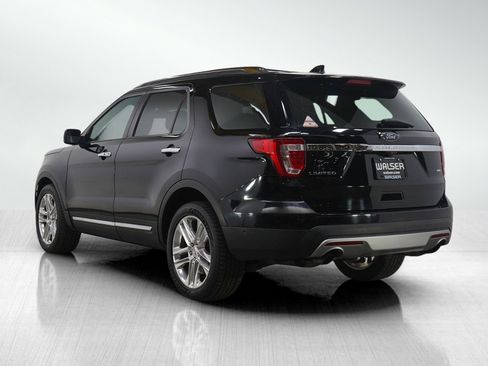 Used 2017 Ford Explorer Limited w/ Equipment Group 301A image 3