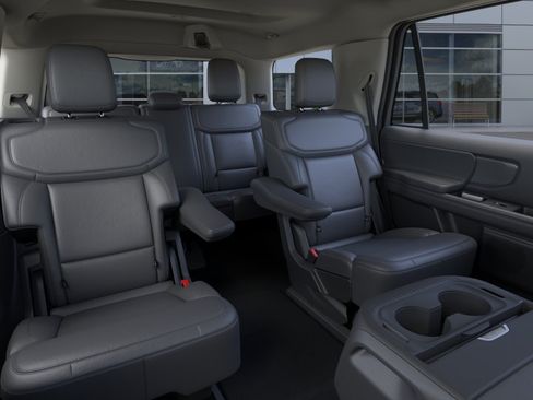 New 2026 Ford Expedition Active RWD image 11
