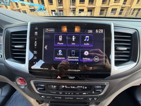 Used 2017 Honda Pilot EX image 28