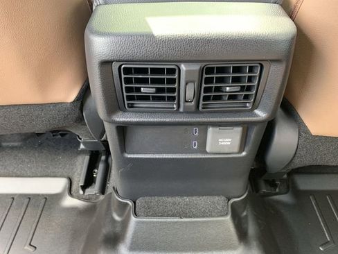 Certified 2025 Toyota 4Runner Limited image 34