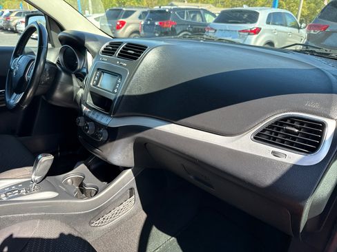 Used 2012 Dodge Journey SXT w/ Popular Equipment Group image 21