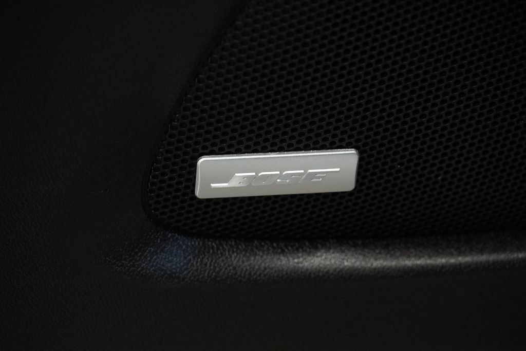 Used 2018 Chevrolet Malibu LT w/ Leather Package FWD image 18