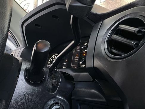 Used 2019 Toyota Tundra SR image 28