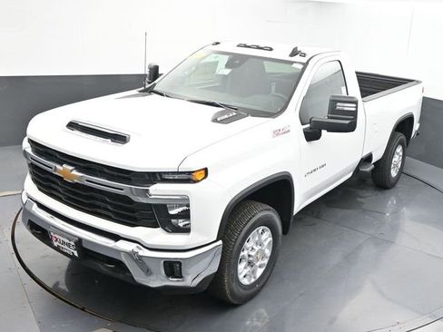 New 2025 Chevrolet Silverado 2500 LT image 37