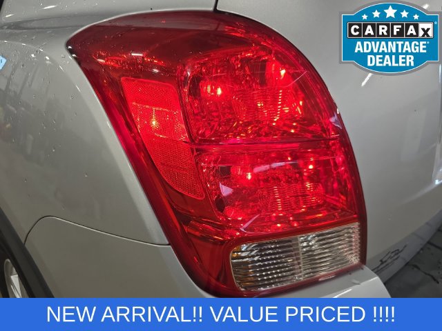 Used 2016 Chevrolet Trax LT w/ LPO, Protection Package FWD image 28