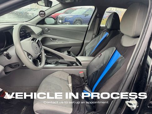 Used 2021 Hyundai Elantra SEL w/ Cargo Package image 11