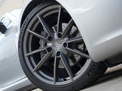 Used 2024 Porsche 911 Carrera T RWD image 60