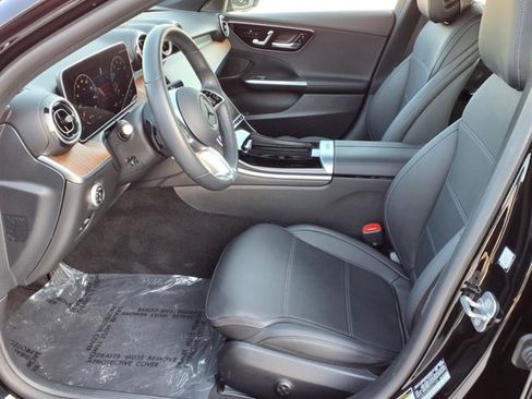 Used 2025 Mercedes-Benz C 300 4MATIC Sedan image 14