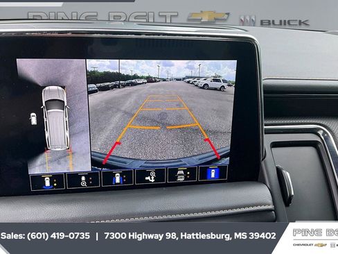 Used 2023 GMC Yukon XL AT4 w/ AT4 Premium Plus Package AWD/4WD image 15