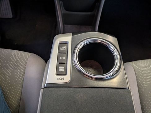 Used 2012 Toyota Prius V Two image 13