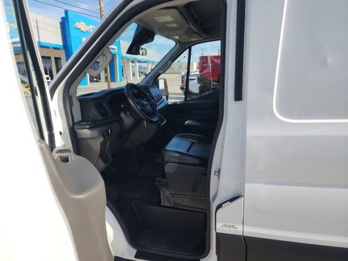 Used 2020 Ford Transit 250 Base image 44