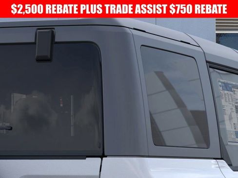 New 2025 Ford Bronco 4-Door image 25