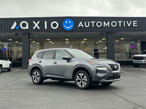 Used 2023 Nissan Rogue SV AWD/4WD image 1