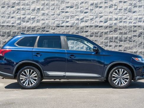 Used 2019 Mitsubishi Outlander SE AWD/4WD image 4