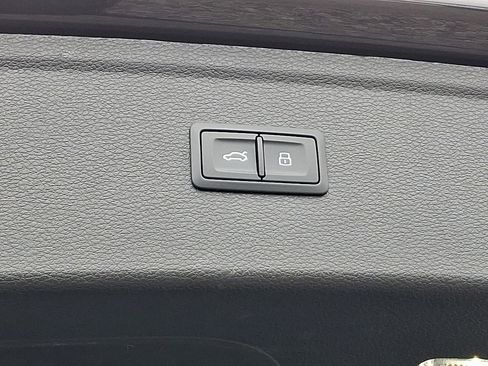 Certified 2023 Audi Q5 2.0T Premium w/ Convenience Package image 31