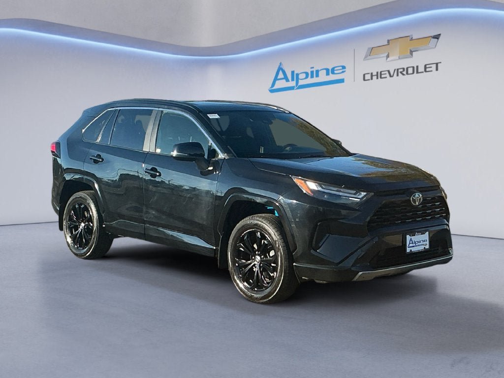 Used 2022 Toyota RAV4 SE w/ Convenience Package AWD/4WD image 7