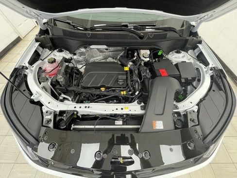 New 2026 Chevrolet Trax ACTIV w/ Driver Confidence Package FWD image 16