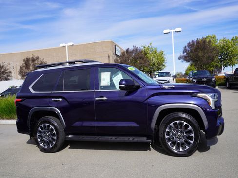 Used 2024 Toyota Sequoia Limited image 4