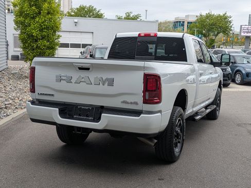 Used 2025 RAM 2500 Laramie AWD/4WD image 3