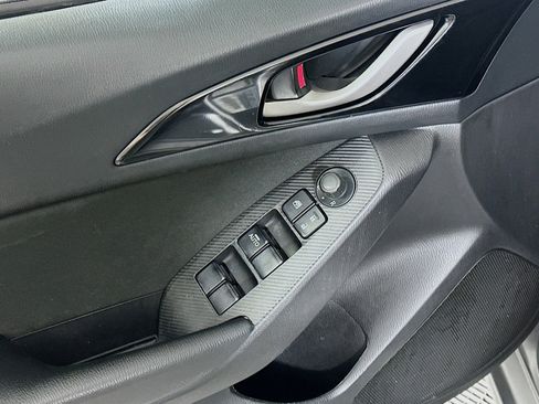 Used 2016 MAZDA MAZDA3 i Sport w/ Preferred Equipment Package FWD image 15