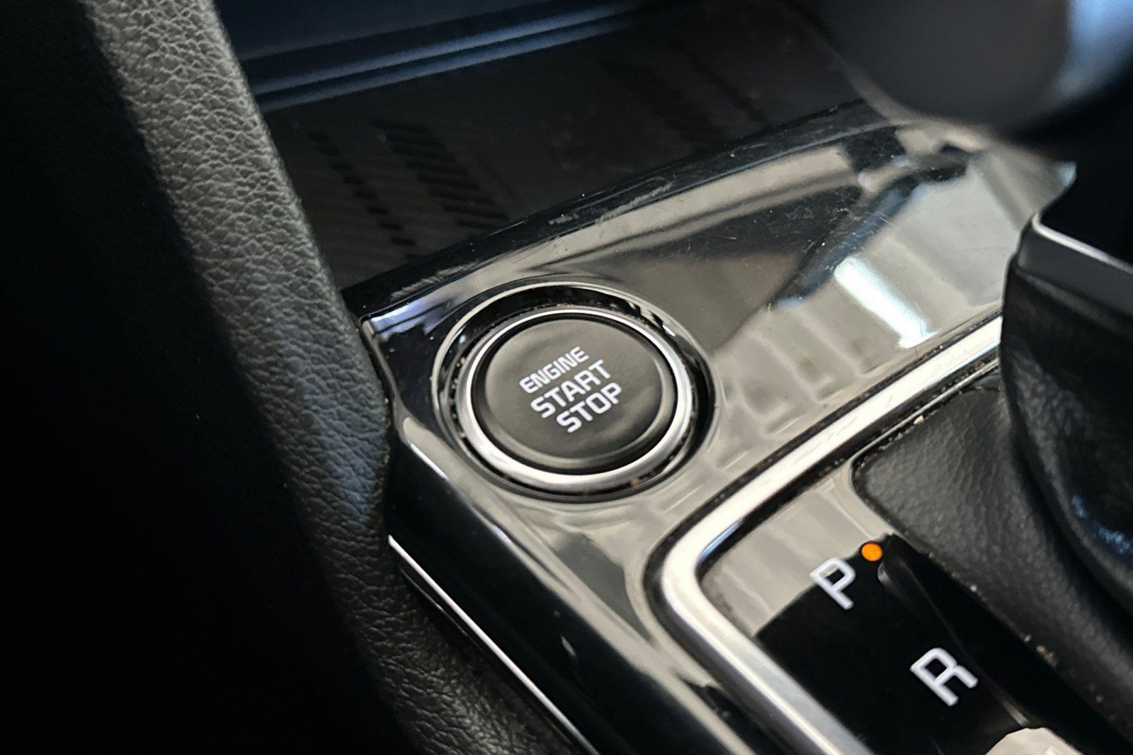 Used 2025 Kia Sportage SX FWD image 25