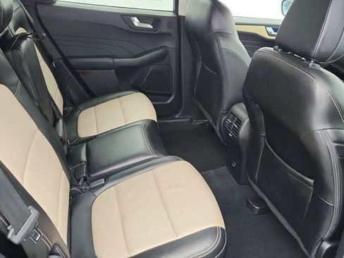 Used 2021 Ford Escape Titanium w/ Titanium Elite Package image 22