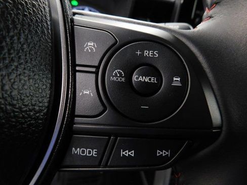 Used 2025 Toyota Corolla Cross AWD Hybrid image 28