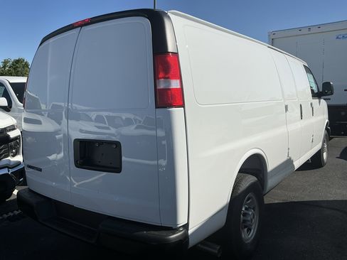 New 2026 Chevrolet Express 3500 Extended w/ Driver Convenience Package RWD image 7