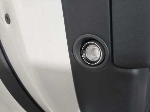 Used 2023 Rivian R1T Adventure AWD/4WD image 30