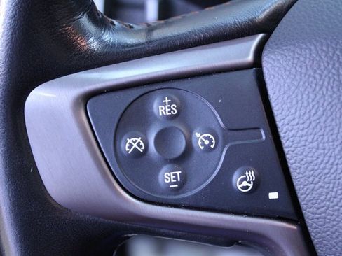 Used 2022 GMC Canyon AT4 image 16