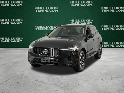 Used 2025 Volvo XC60 B5 Plus image 4