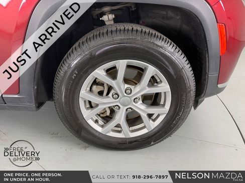 Used 2021 Jeep Grand Cherokee L Limited AWD/4WD image 14