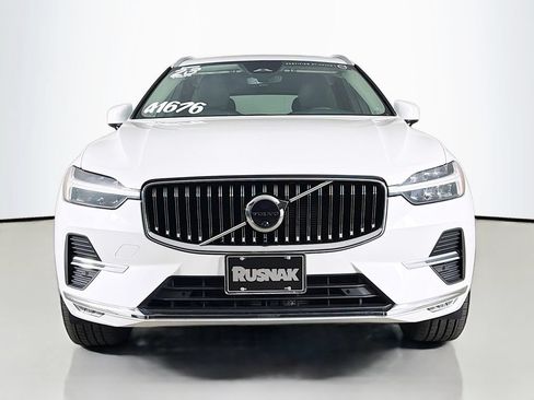 Certified 2023 Volvo XC60 B5 Plus AWD/4WD image 2