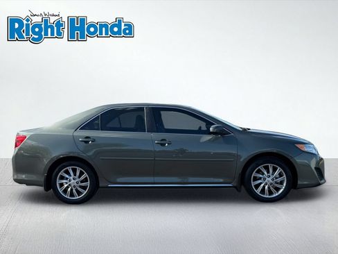 Used 2012 Toyota Camry LE FWD image 9