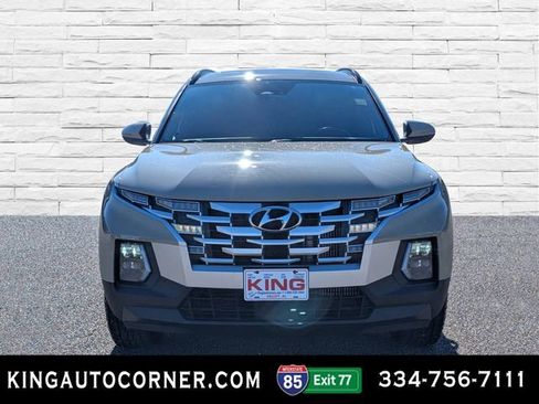 Used 2023 Hyundai Santa Cruz SEL Premium image 2