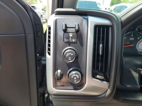 Used 2017 GMC Sierra 1500 SLT AWD/4WD image 30