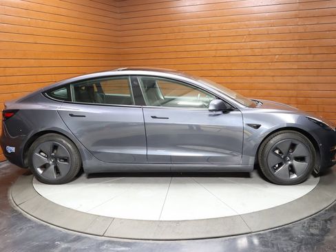 Used 2023 Tesla Model 3 Standard Range image 15
