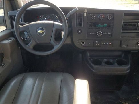 Used 2021 Chevrolet Express 2500 w/ Driver Convenience Package image 17