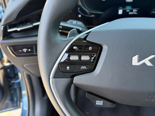 Used 2024 Kia Niro EX FWD image 18