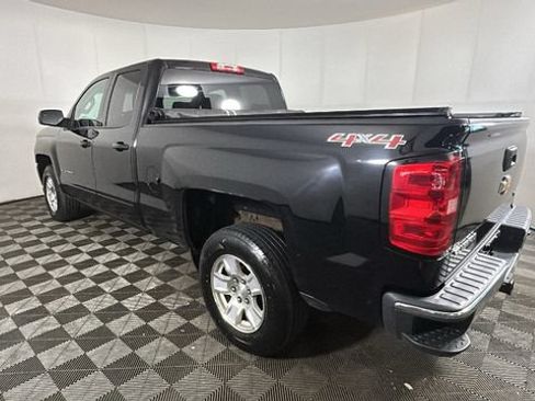 Used 2017 Chevrolet Silverado 1500 LT w/ All Star Edition AWD/4WD image 4