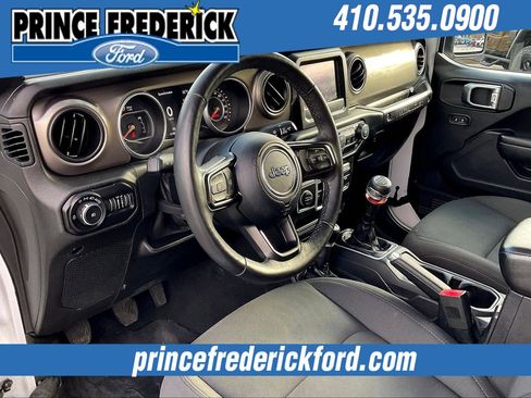 Used 2018 Jeep Wrangler Unlimited Sport S image 13
