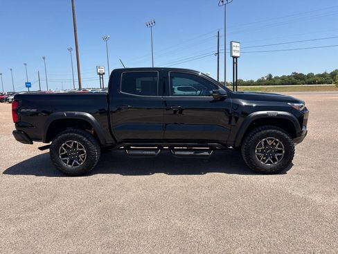 Used 2025 Chevrolet Colorado ZR2 AWD/4WD image 7