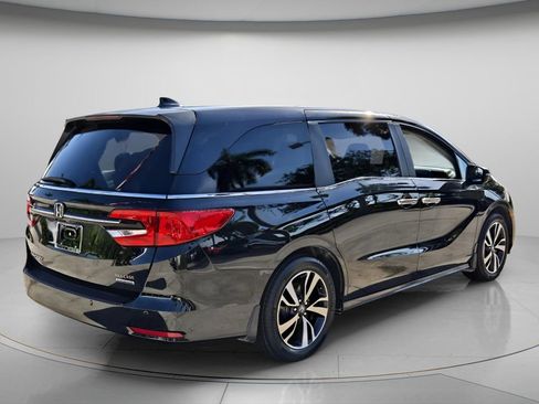 Certified 2024 Honda Odyssey Touring image 7