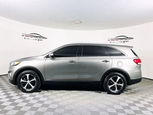 Used 2017 Kia Sorento EX image 5