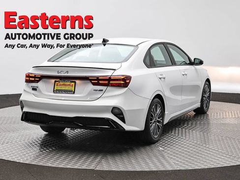 Used 2022 Kia Forte GT-Line w/ GT-Line Premium Package FWD image 5