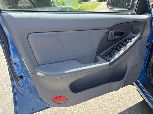 Used 2004 Hyundai Elantra GT FWD image 12